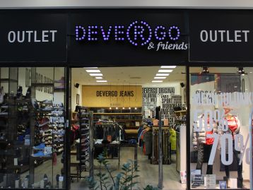 DEVERGO & FRIENDS-GYŐR PLÁZA