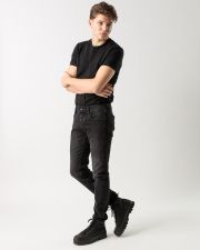 BLACK MEN'S UNDERSHIRT