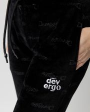 BLACK WOMEN'S SWEATPANTS