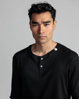 BLACK MEN'S LONG-SLEEVE T-SHIRT 1D24SS4005LS3305