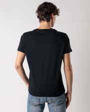 BLACK MEN'S T-SHIRT