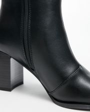 BLACK WOMEN'S HIGH HEELED BOOTS - LUCIA