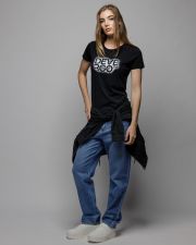 WOMEN'S SHORT SLEEVE T-SHIRT