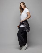 WHITE WOMEN'S V-NECK SHORT SLEEVE T-SHIRT