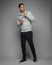 GREY MEN'S ZIP SWEATER