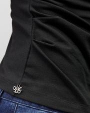 BLACK WOMEN'S LONG SLEEVE T-SHIRT