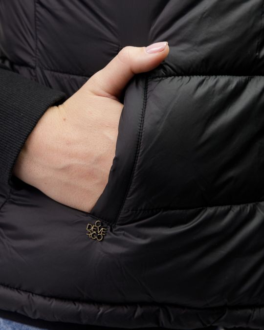 BLACK WOMEN'S HOODED VEST 2D25FW7523SL1600