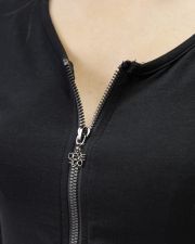BLACK WOMEN'S ZIP LONG SLEEVE T-SHIRT