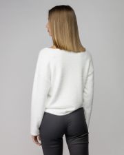 WHITE WOMEN'S FUZZY KNITTED SWEATER