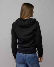 BLACK WOMEN'S HOODED ZIP SWEATER