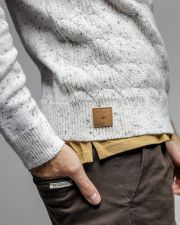 WHITE MEN'S KNITTED SWEATER