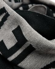 BLACK MEN'S KNITTED SCARF