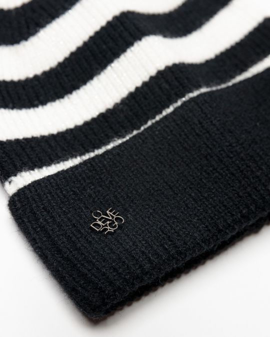 BLACK WOMEN'S KNITTED BEANIE 2D25FW8509HA1101
