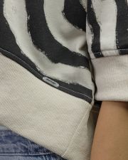 BLACK WOMEN'S SWEATSHIRT