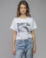 WHITE WOMEN'S SHORT SLEEVE T-SHIRT