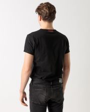 BLACK MEN'S UNDERSHIRT