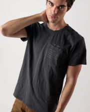 BLACK MEN'S T-SHIRT