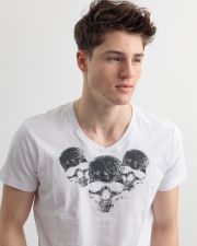 WHITE MEN'S T-SHIRT