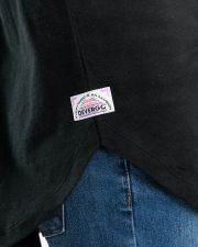 BLACK WOMEN'S T-SHIRT