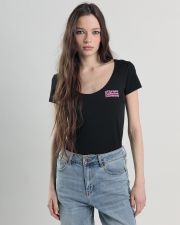 BLACK WOMEN'S T-SHIRT