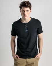 BLACK MEN'S T-SHIRT