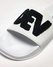 WHITE WOMEN'S SLIDES - CARAVELLA FROTTY