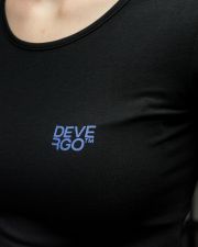 BLACK WOMEN'S LONG SLEEVE T-SHIRT