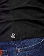 BLACK WOMEN'S SHORT SLEEVE T-SHIRT