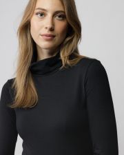 BLACK WOMEN'S LONG SLEEVE TURTLENECK T-SHIRT