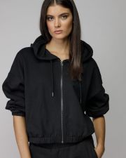 BLACK WOMEN'S HOODED ZIP SWEATER