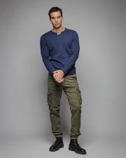BLUE MEN'S THIN KNITTED SWEATER