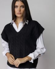 BLACK WOMEN'S KNITTED VEST
