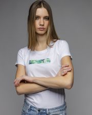 WHITE WOMEN'S SHORT SLEEVE T-SHIRT