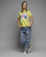 YELLOW WOMEN'S SHORT SLEEVE T-SHIRT