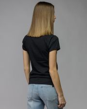 BLACK WOMEN'S SHORT SLEEVE T-SHIRT