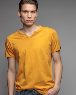 YELLOW FÉRFI RÖVID UJJÚ PÓLÓ 1D26SS4068SS0105